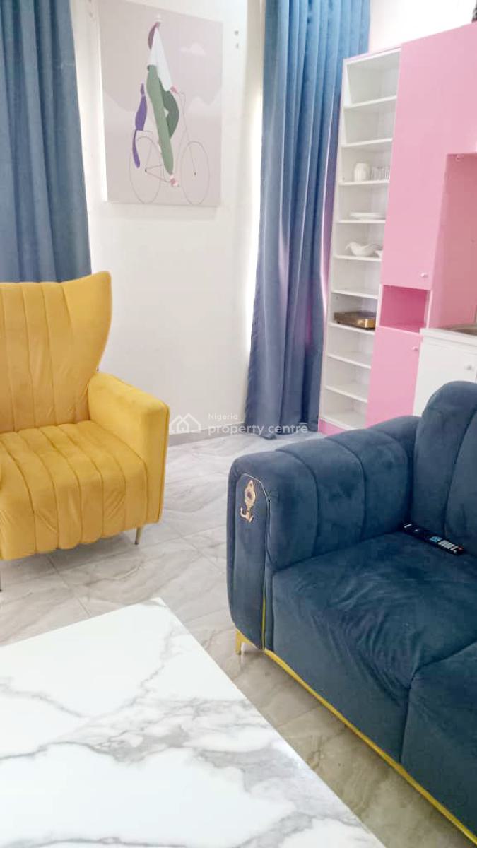 Beautiful Mini Flat, 5 Mins to Cinema & Wildlife, Few Mins 4rm D Beach, Orchid Road, Lekki, Lagos, Mini Flat (room and Parlour) Short Let