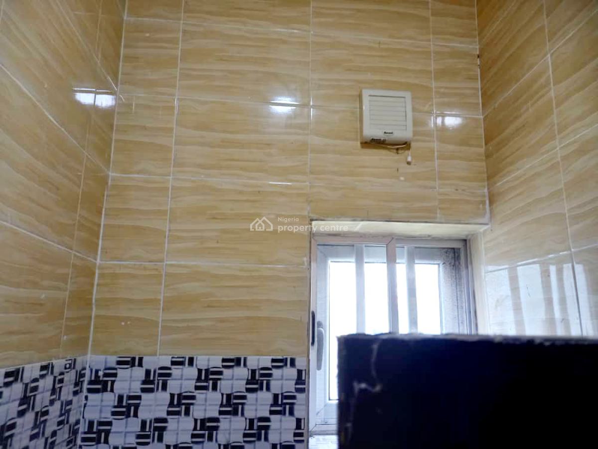 Beautiful Mini Flat, 5 Mins to Cinema & Wildlife, Few Mins 4rm D Beach, Orchid Road, Lekki, Lagos, Mini Flat (room and Parlour) Short Let