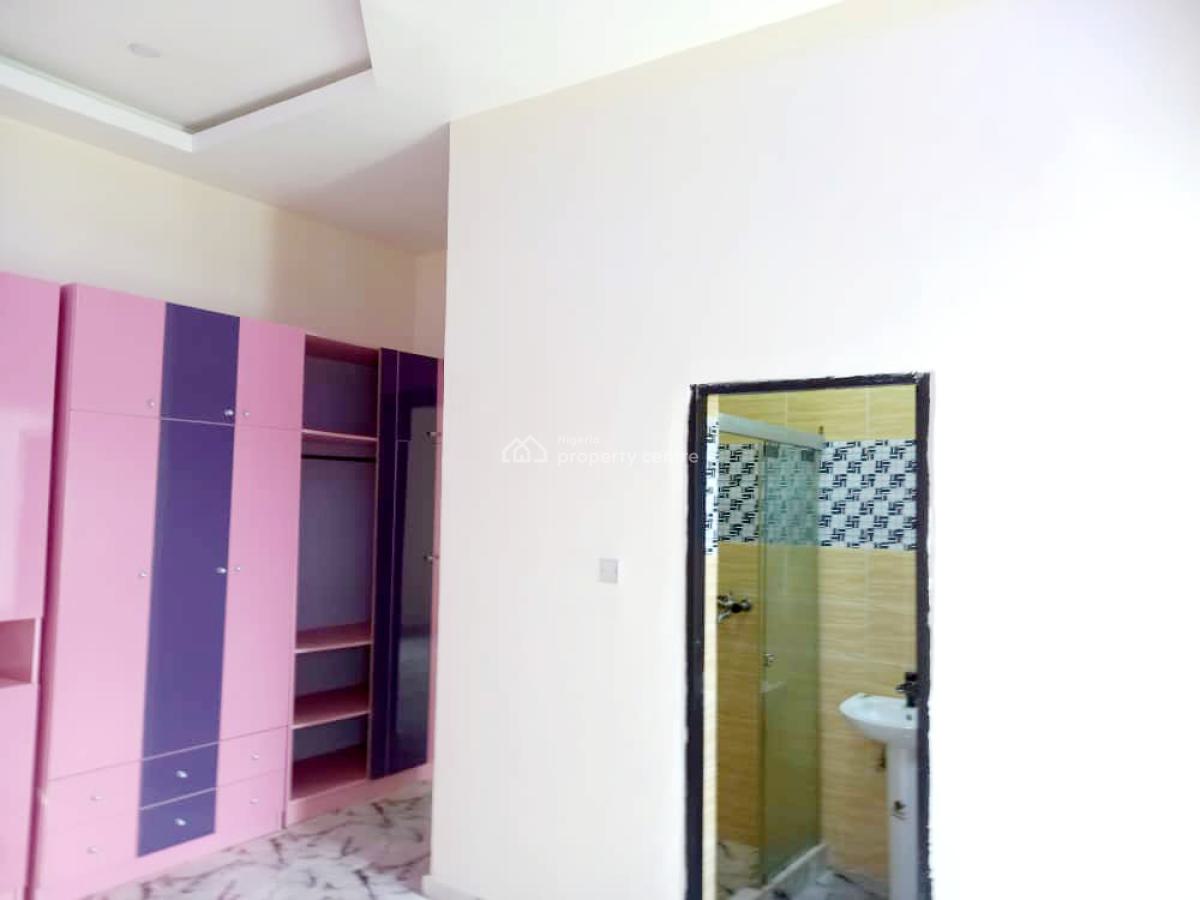 Beautiful Mini Flat, 5 Mins to Cinema & Wildlife, Few Mins 4rm D Beach, Orchid Road, Lekki, Lagos, Mini Flat (room and Parlour) Short Let