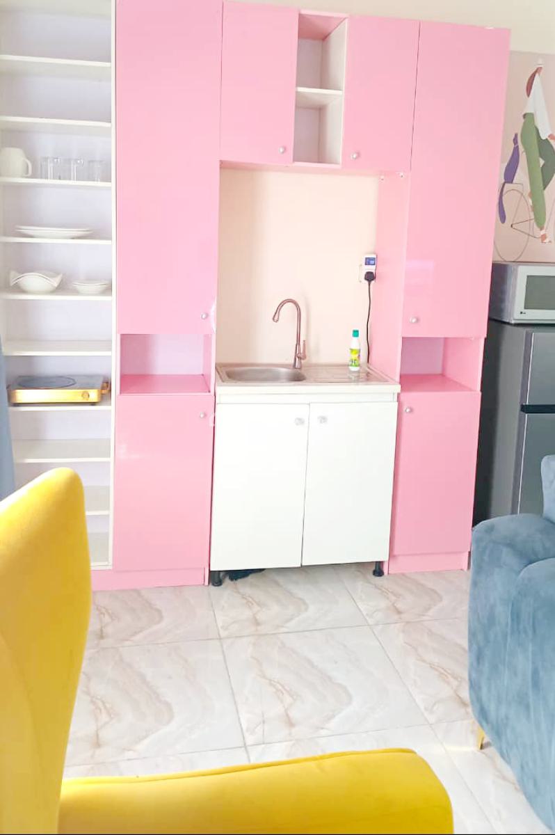Beautiful Mini Flat, 5 Mins to Cinema & Wildlife, Few Mins 4rm D Beach, Orchid Road, Lekki, Lagos, Mini Flat (room and Parlour) Short Let