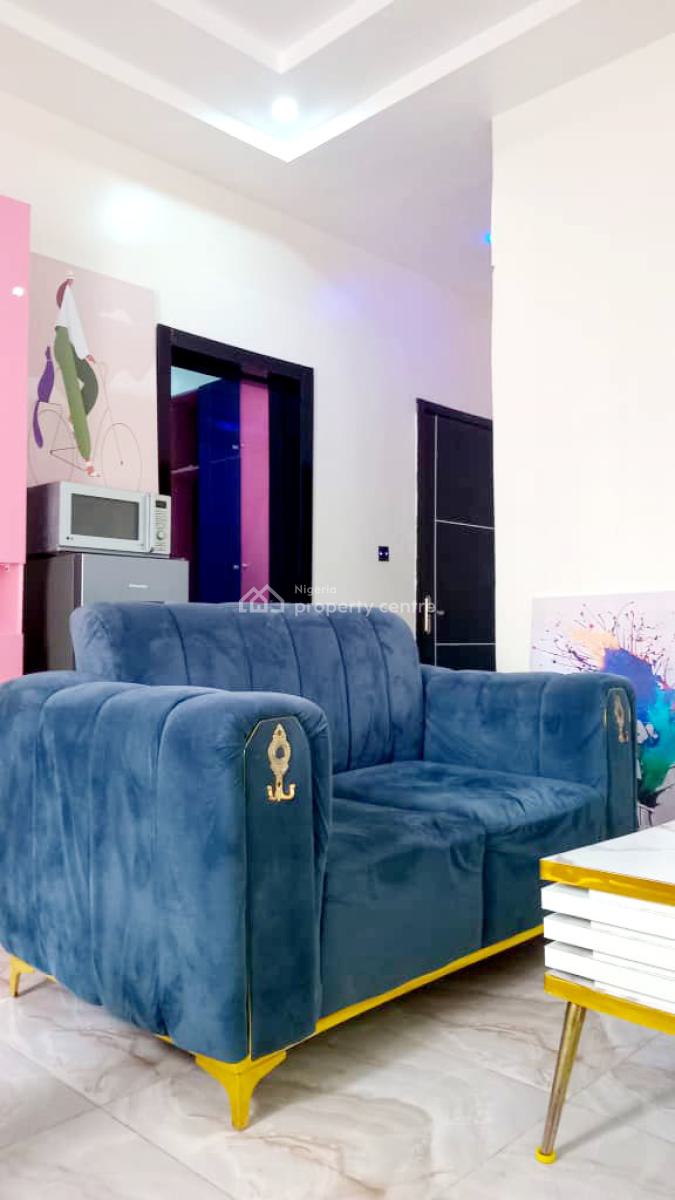 Beautiful Mini Flat, 5 Mins to Cinema & Wildlife, Few Mins 4rm D Beach, Orchid Road, Lekki, Lagos, Mini Flat (room and Parlour) Short Let