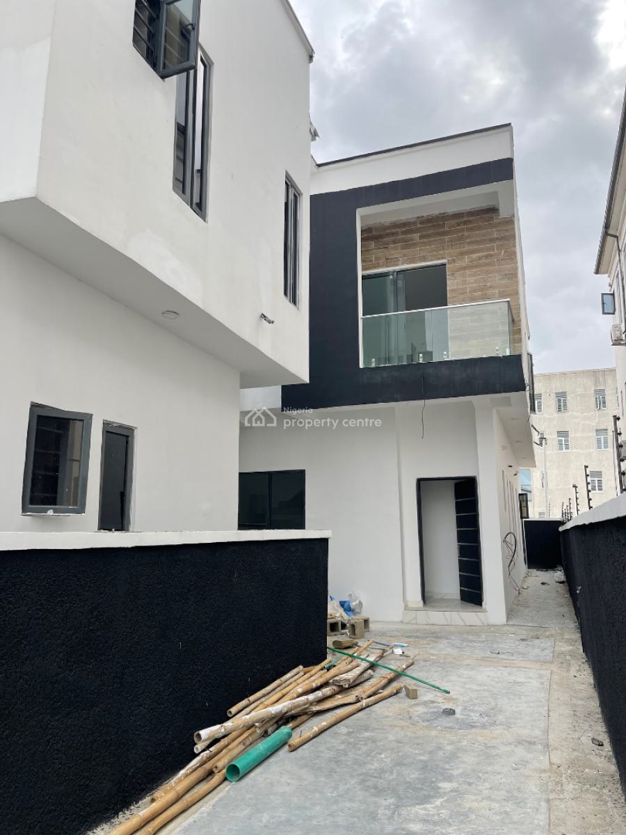 4 Bedrooms Semi Detached House, Lekki, Lagos, Semi-detached Duplex for Sale