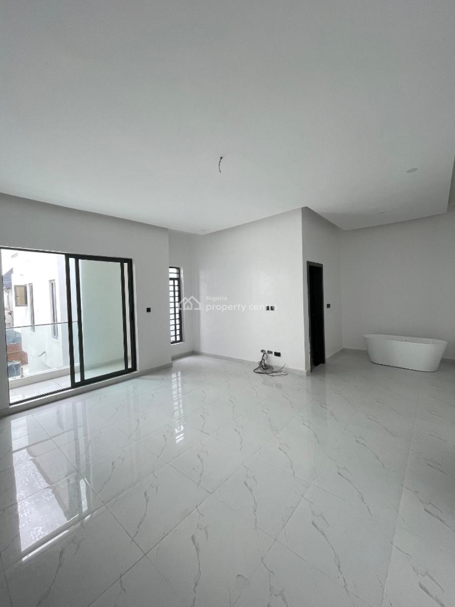 4 Bedrooms Semi Detached House, Lekki, Lagos, Semi-detached Duplex for Sale