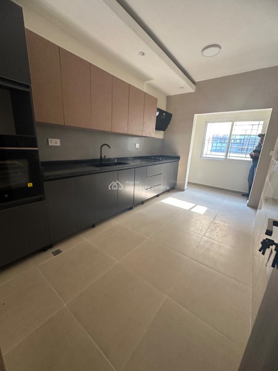 2 Bedroom, Off Ajose Adeogun, Victoria Island (vi), Lagos, Flat / Apartment for Rent