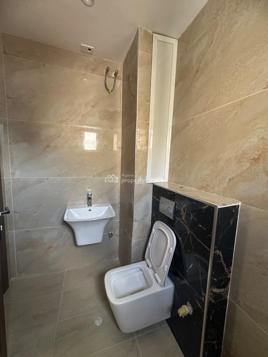 2 Bedroom, Off Ajose Adeogun, Victoria Island (vi), Lagos, Flat / Apartment for Rent