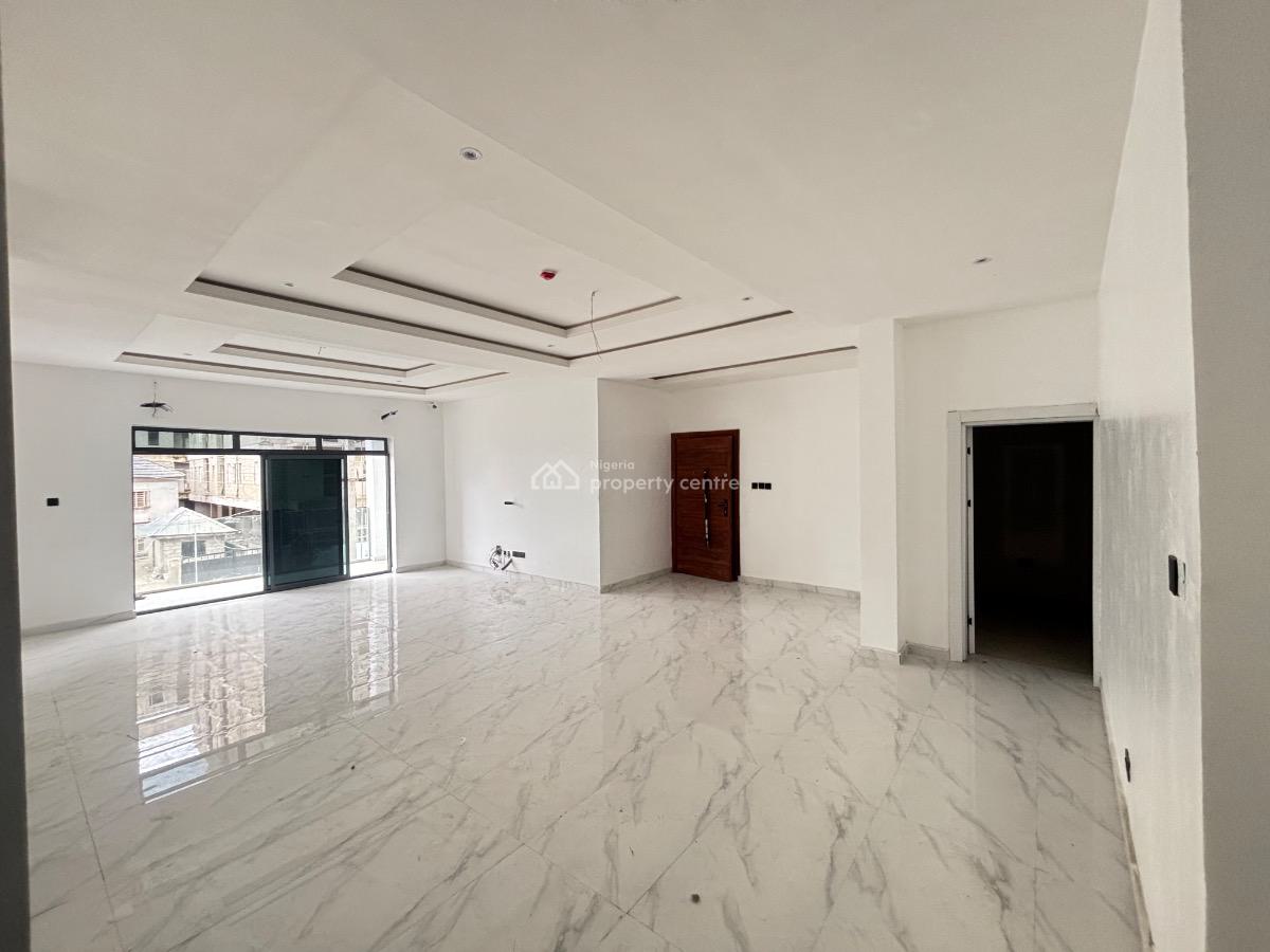 Modern 3 Bedroom Apartment, Off Freedom Way, Lekki Phase 1, Lekki, Lagos, Flat / Apartment for Sale