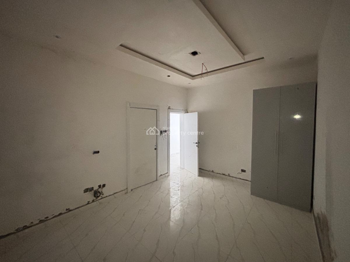 Modern 3 Bedroom Apartment, Off Freedom Way, Lekki Phase 1, Lekki, Lagos, Flat / Apartment for Sale