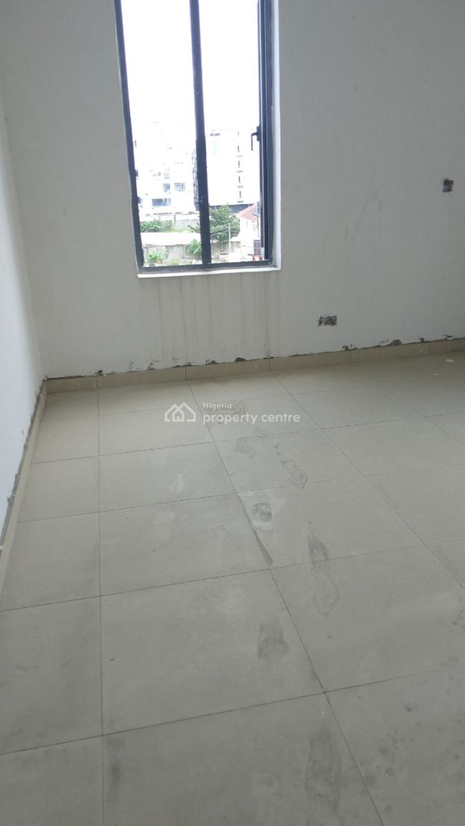 4 Bedroom Penthouse, Lekki Phase 1, Lekki, Lagos, Flat / Apartment for Sale