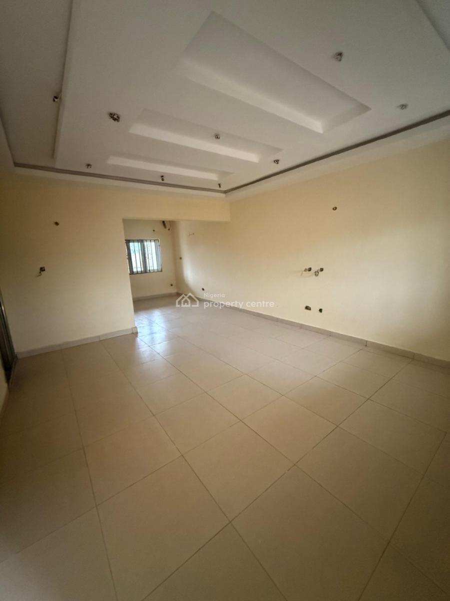 Tastefully Finished Spacious Standard 3 Bedroom Apartment  Jahi Distri, Jahi By Aduvie School, Jahi, Abuja, Flat / Apartment for Sale
