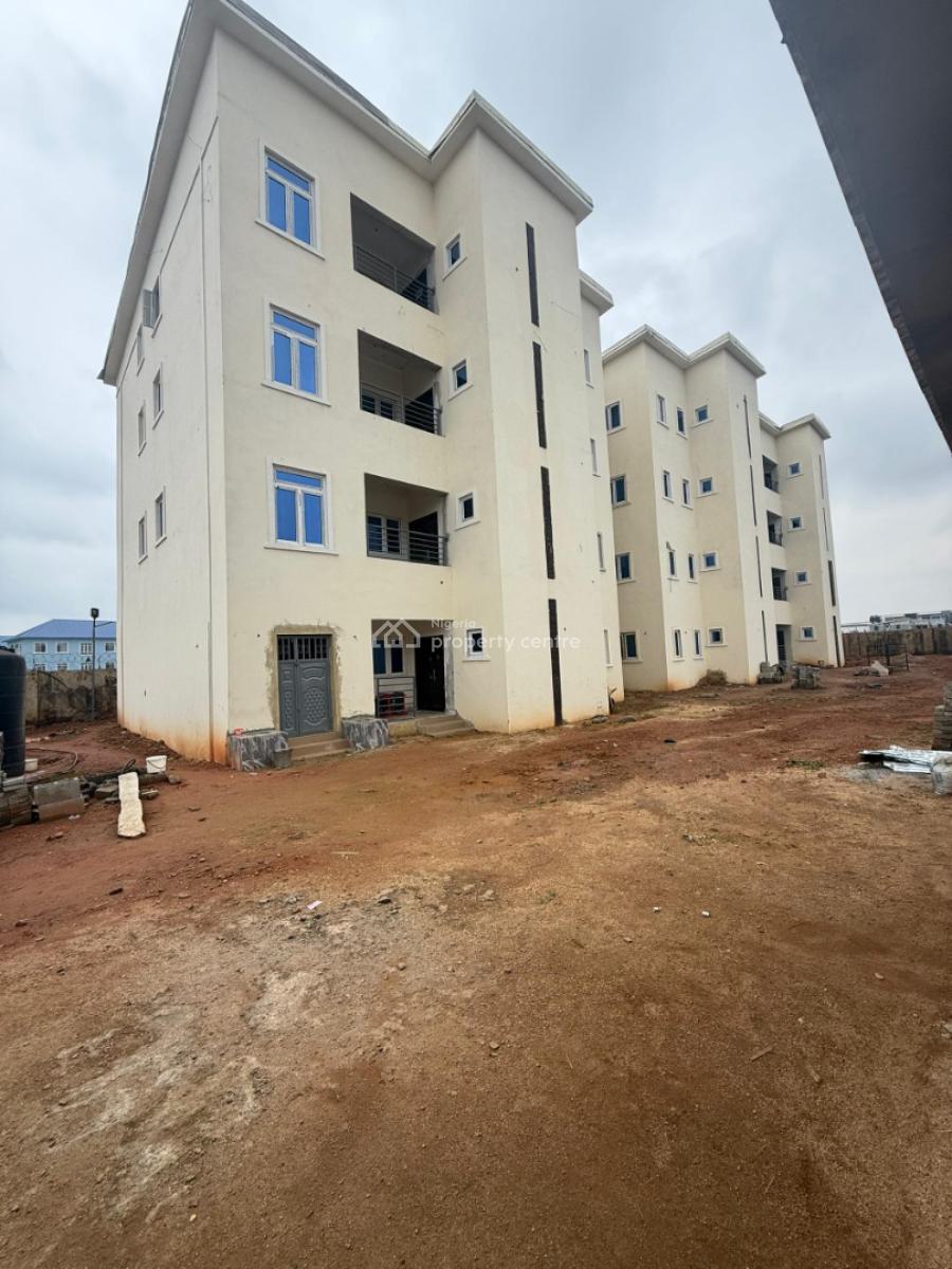 Tastefully Finished Spacious Standard 3 Bedroom Apartment  Jahi Distri, Jahi By Aduvie School, Jahi, Abuja, Flat / Apartment for Sale