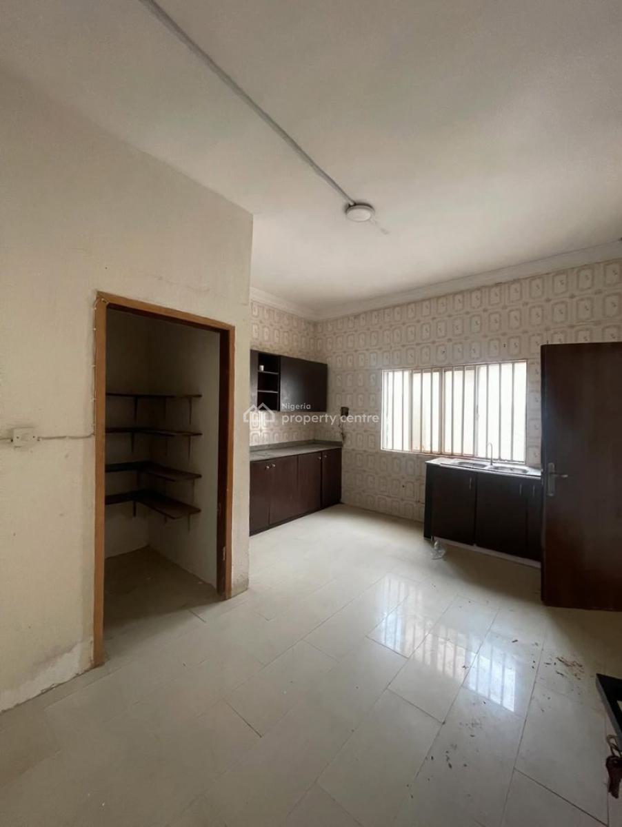 Well Maintained Spacious 4 Bedroom Duplex with Bq, Lekki Phase 1, Lekki, Lagos, Semi-detached Duplex for Rent