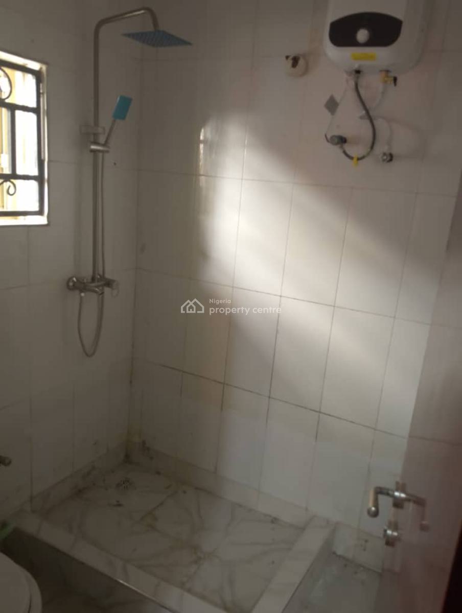 Lovely 3 Bedroom Apartment, Thomas Estate, Ajah Lekki Lagos, Ajah, Lagos, Flat / Apartment for Rent