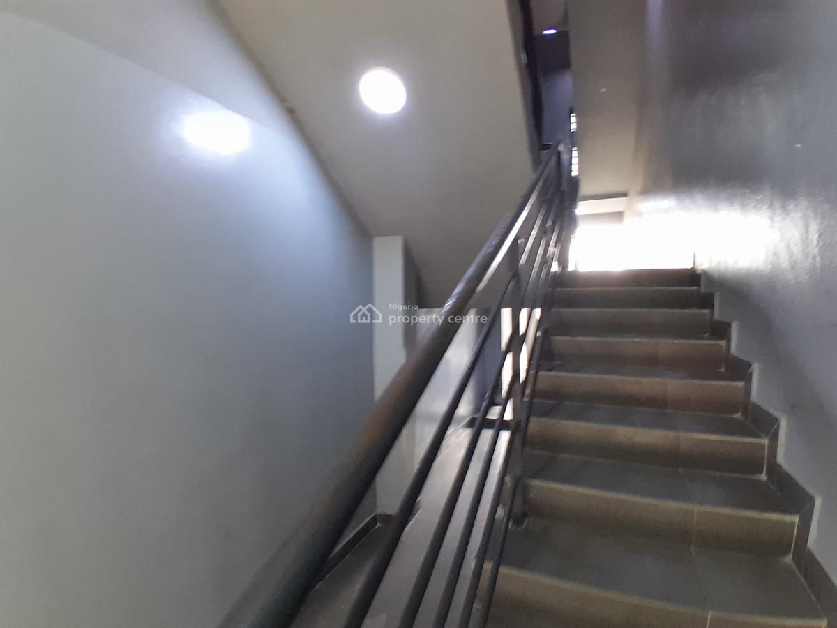 2 Bedroom Flat, Ilasan New Road, Ikate, Lekki, Lagos, Flat / Apartment for Sale