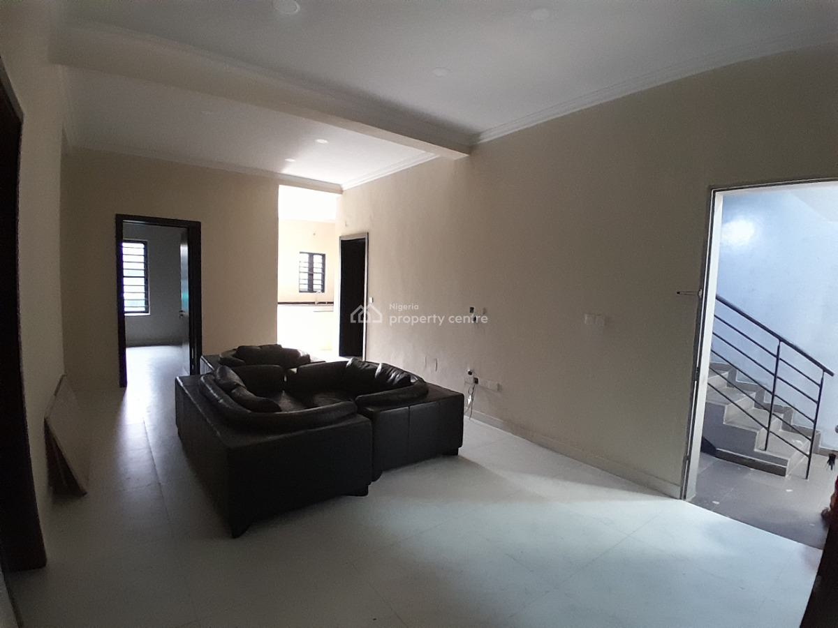2 Bedroom Flat, Ilasan New Road, Ikate, Lekki, Lagos, Flat / Apartment for Sale