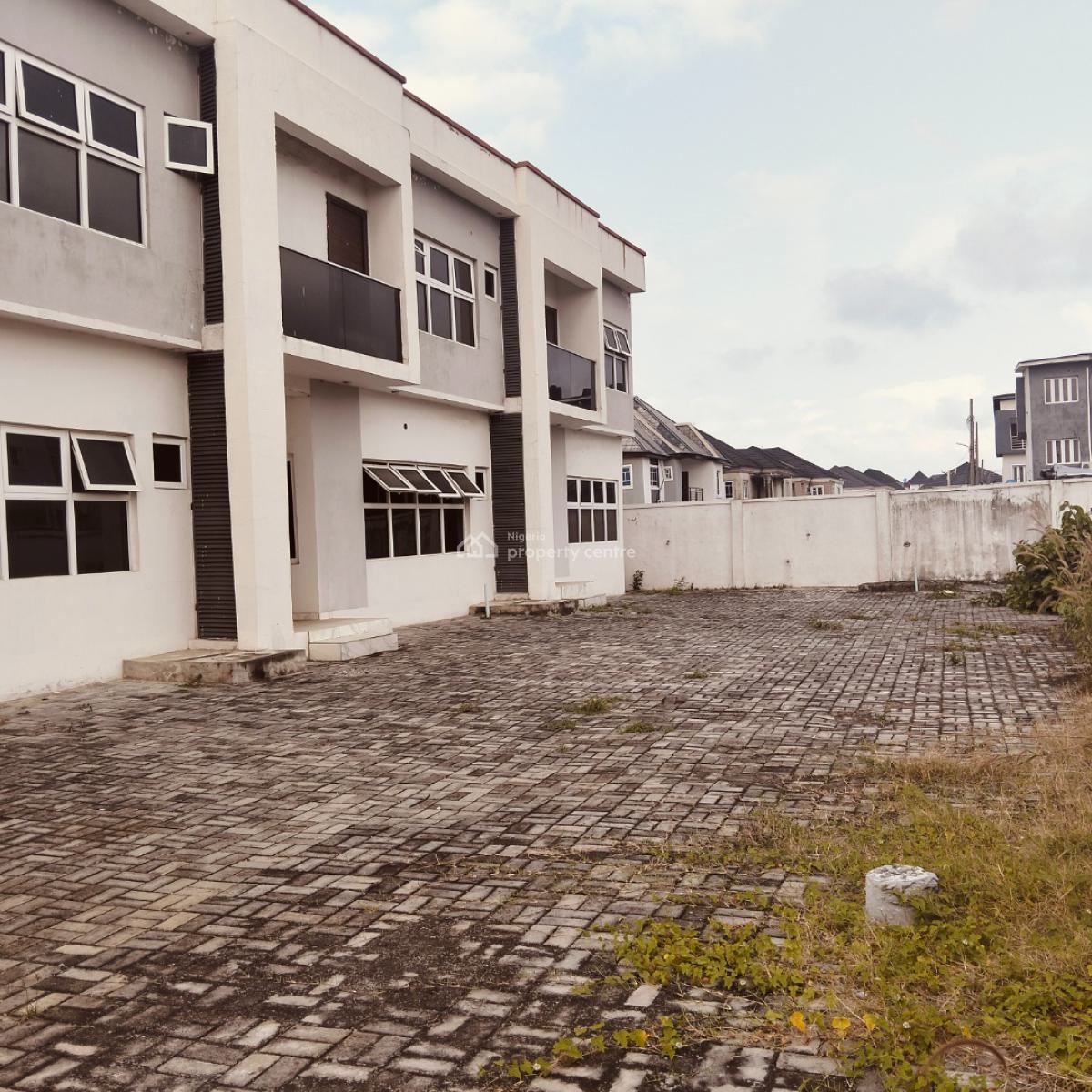 an Investment Opportunity 3 Bedrooms Terrace Houses, Orchid Estate, Lafiaji, Lekki, Lagos, House for Sale