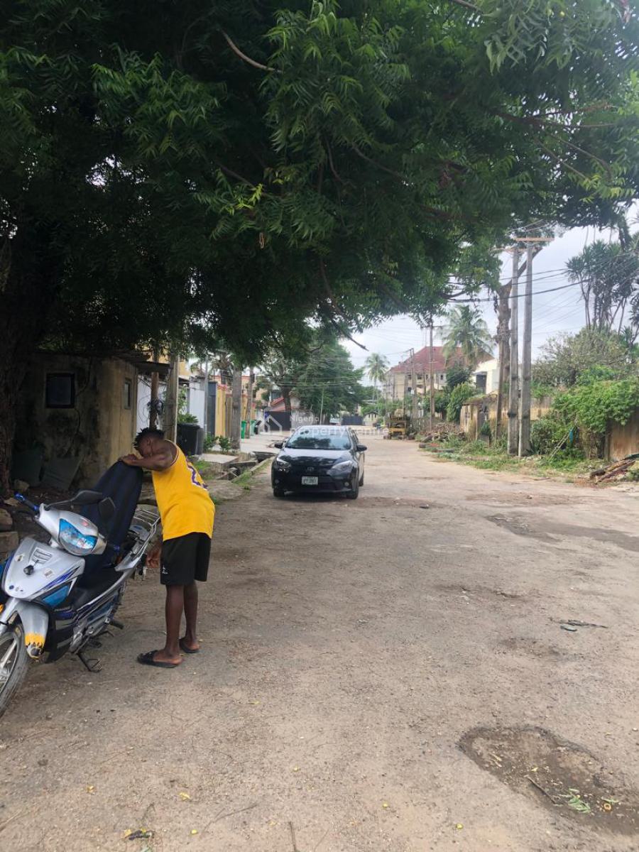 Demolishable Property Sitting on 1300sqm at Prime Location, Adeniyi Jones, Ikeja, Lagos, Residential Land for Sale