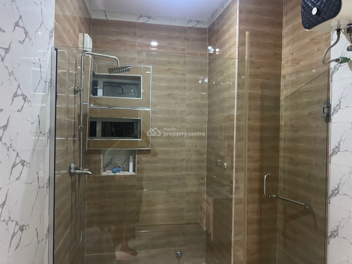 3-bedroom Apartment, Ologolo, Lekki, Lagos, Flat / Apartment for Rent