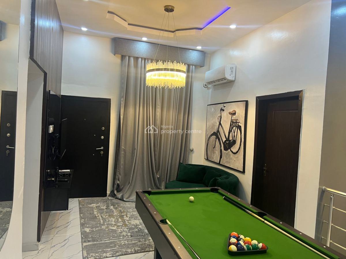 3-bedroom Apartment, Ologolo, Lekki, Lagos, Flat / Apartment for Rent