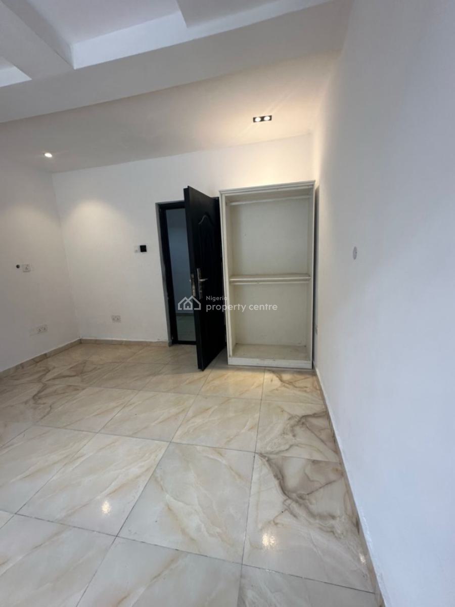 2bedroom Flat at Lekki Phase 1, Lekki Phase 1 Lekki Lagos, Lekki Phase 1, Lekki, Lagos, Flat / Apartment for Rent