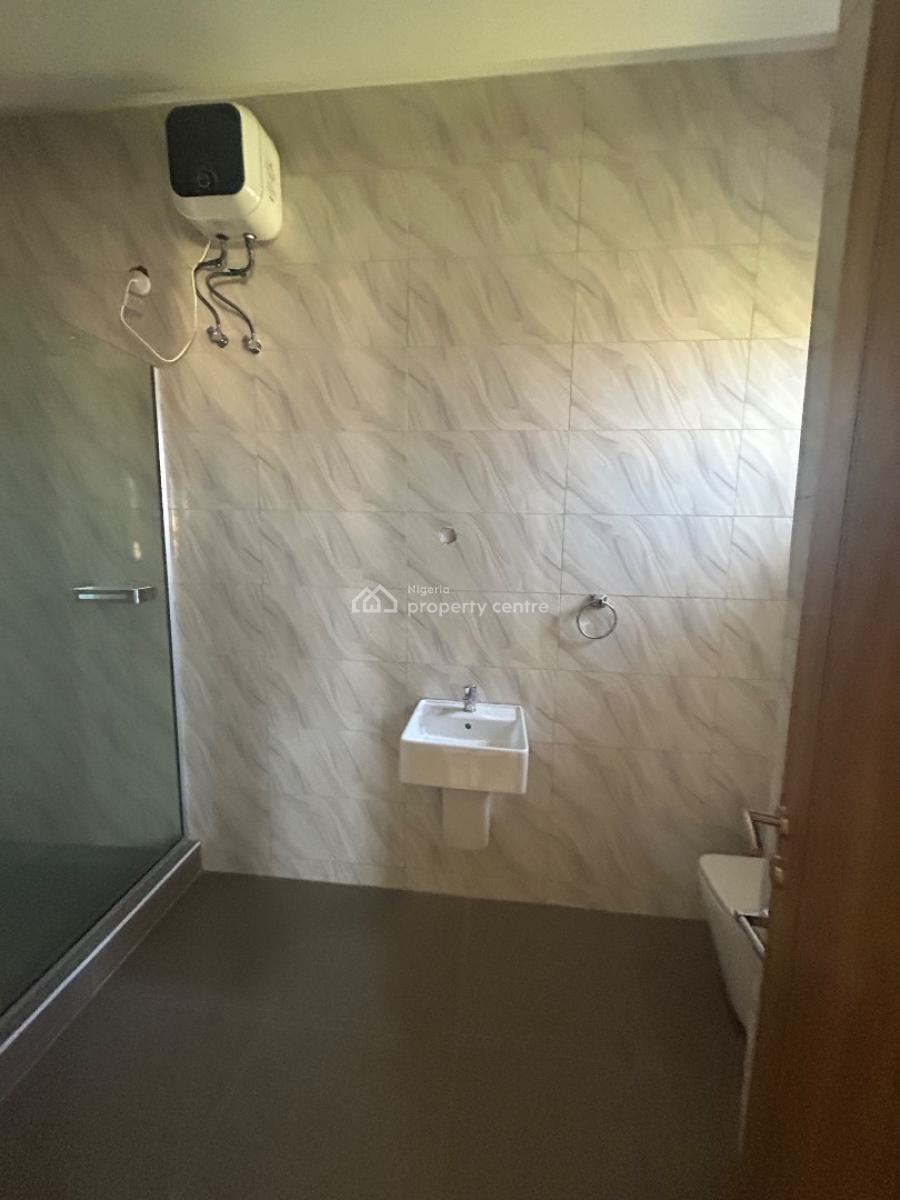Newly Built 2 Bedroom Penthouse with a Room Bq, Off Admiralty Road, Lekki Phase 1, Lekki, Lagos, Flat / Apartment for Rent