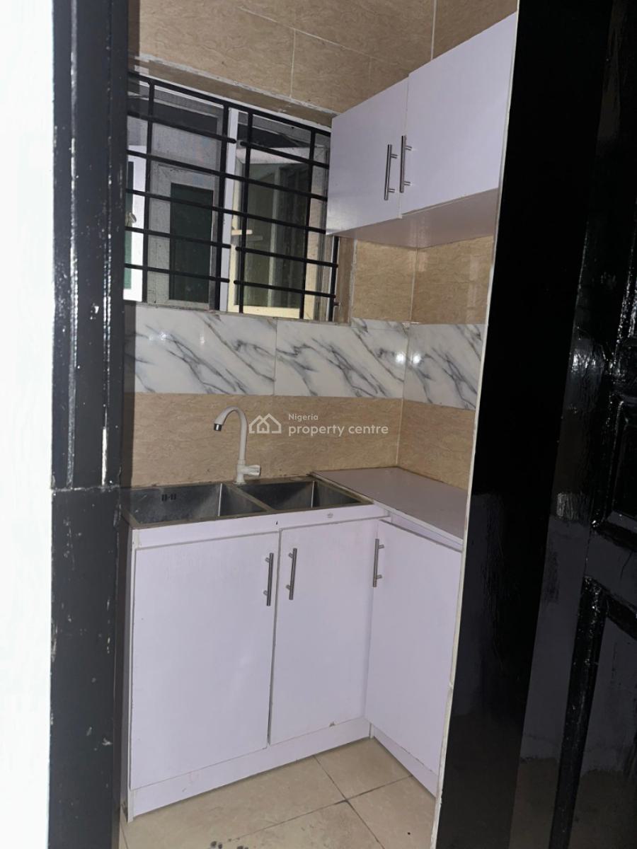 Self Contain, Off Kunsela Road Ikate Elegushi Lekki Lagos, Ikate Elegushi, Lekki, Lagos, Self Contain (single Rooms) for Rent
