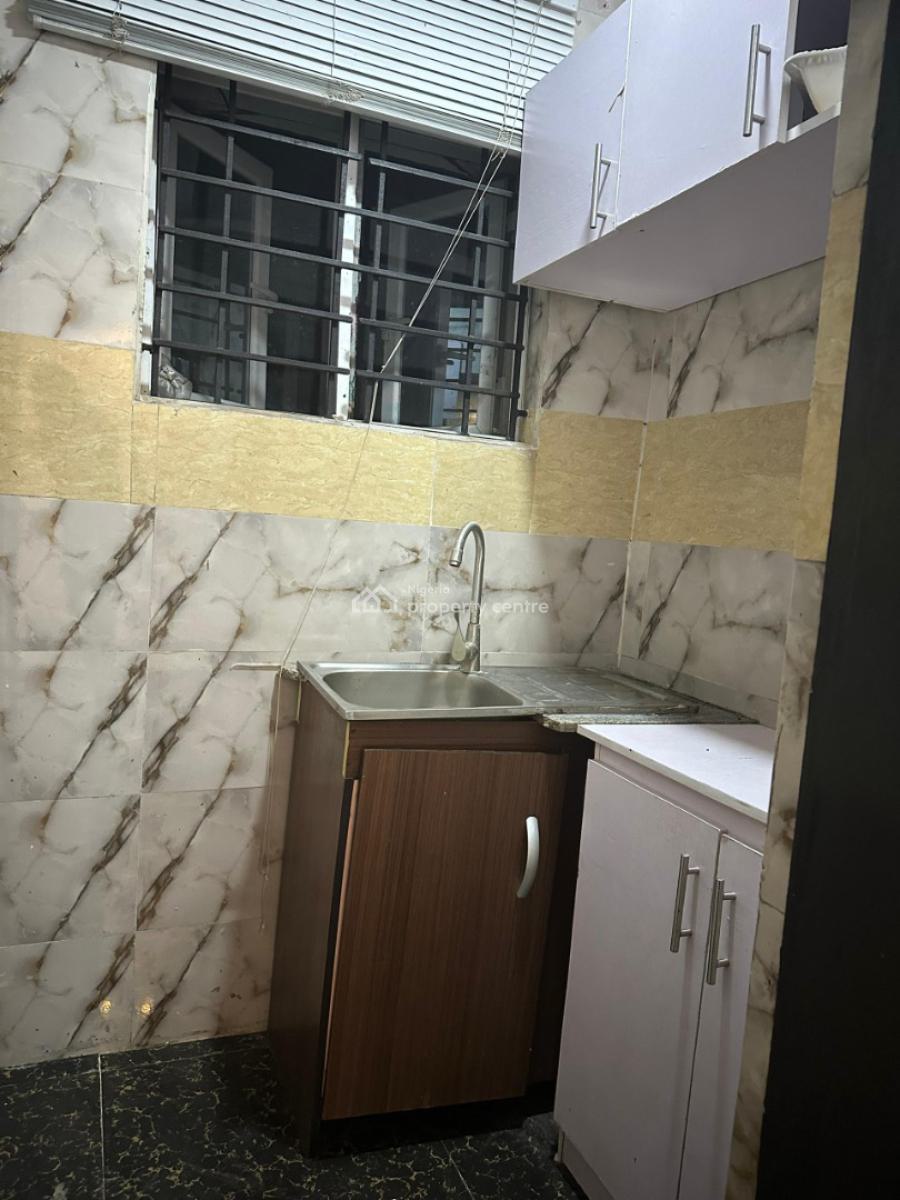 Self Contain, Off Kunsela Road Ikate Elegushi Lekki Lagos, Ikate Elegushi, Lekki, Lagos, Self Contain (single Rooms) for Rent