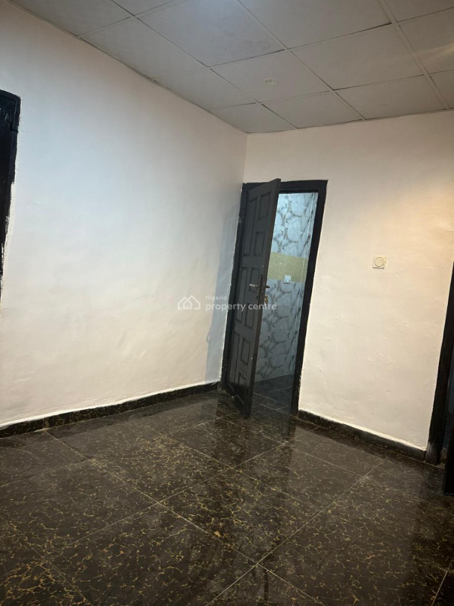 Self Contain, Off Kunsela Road Ikate Elegushi Lekki Lagos, Ikate Elegushi, Lekki, Lagos, Self Contain (single Rooms) for Rent