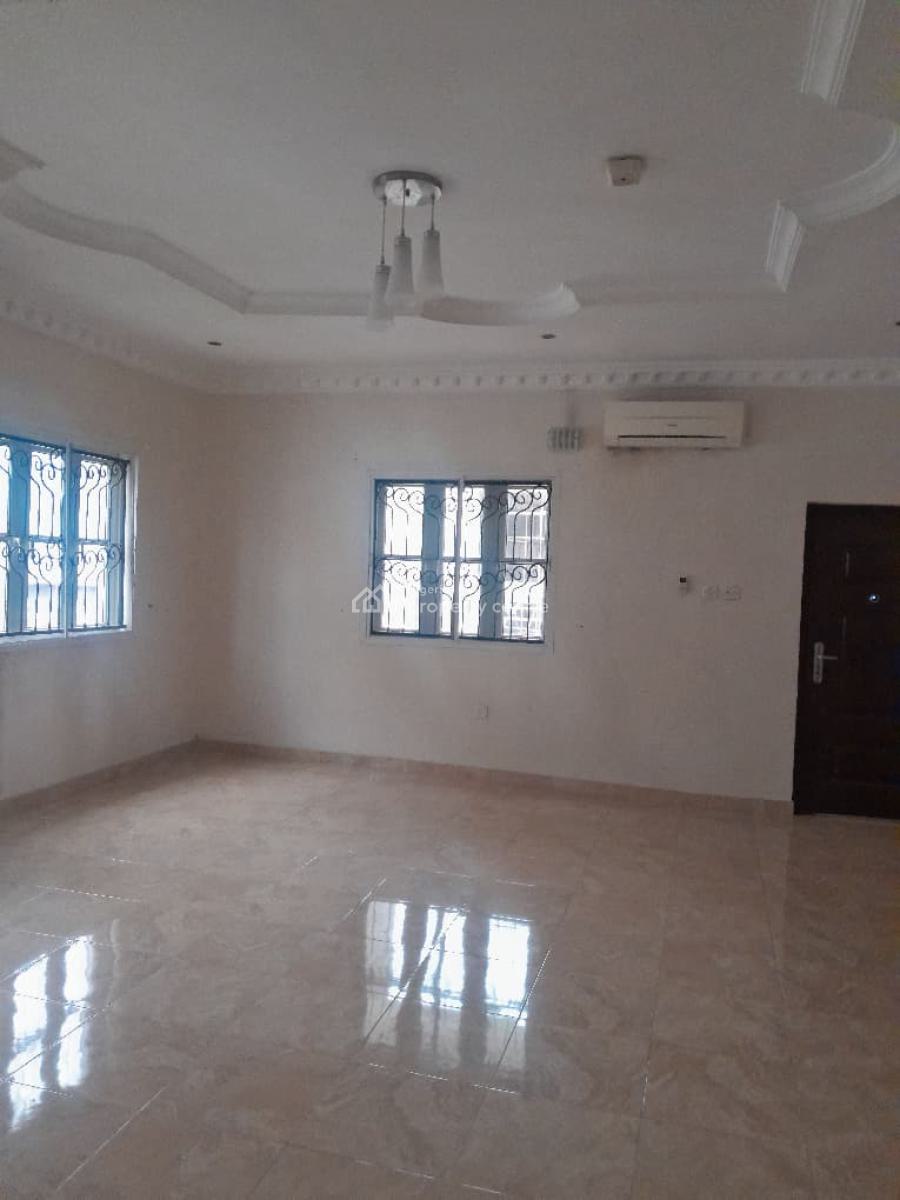 5 Bedroom Fully Detached House   Carlton Gate Estate,chevron  ₦25,, Carlton Gate Estate,chevron 💰 ₦25,000,000 per Annum, Lekki, Lagos, Detached Duplex for Rent