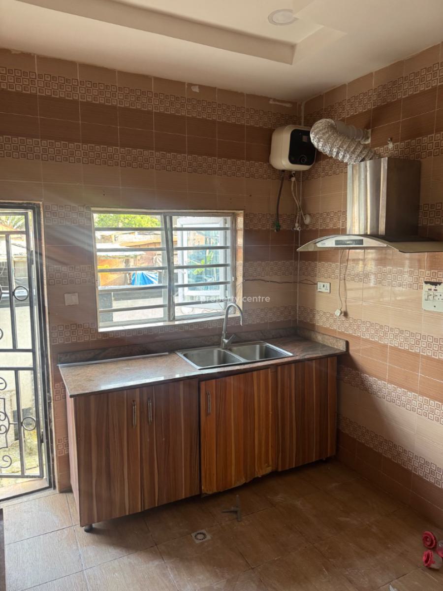 Newly Renovated 3 Bedroom Duplex with Excellent Facilities, Ilaje, Ajah, Lagos, Terraced Duplex for Rent