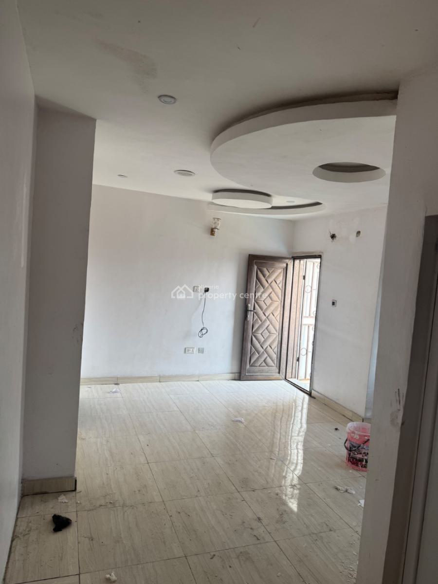 Newly Renovated 3 Bedroom Duplex with Excellent Facilities, Ilaje, Ajah, Lagos, Terraced Duplex for Rent