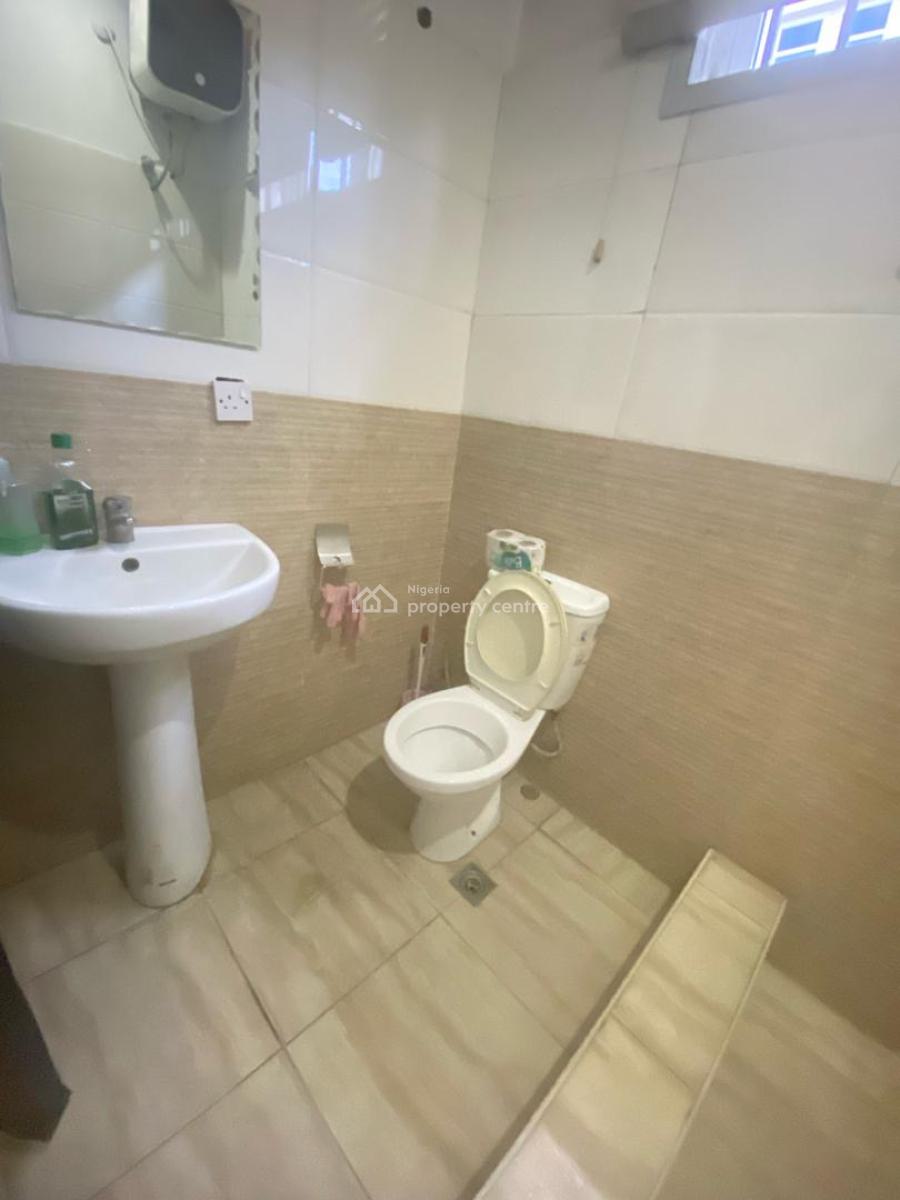 8 Numbers 3 Bedroom Flats with a Room Bq, Lekki Right, Lekki Phase 1, Lekki, Lagos, Flat / Apartment for Sale