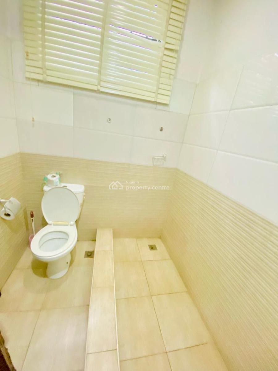 8 Numbers 3 Bedroom Flats with a Room Bq, Lekki Right, Lekki Phase 1, Lekki, Lagos, Flat / Apartment for Sale