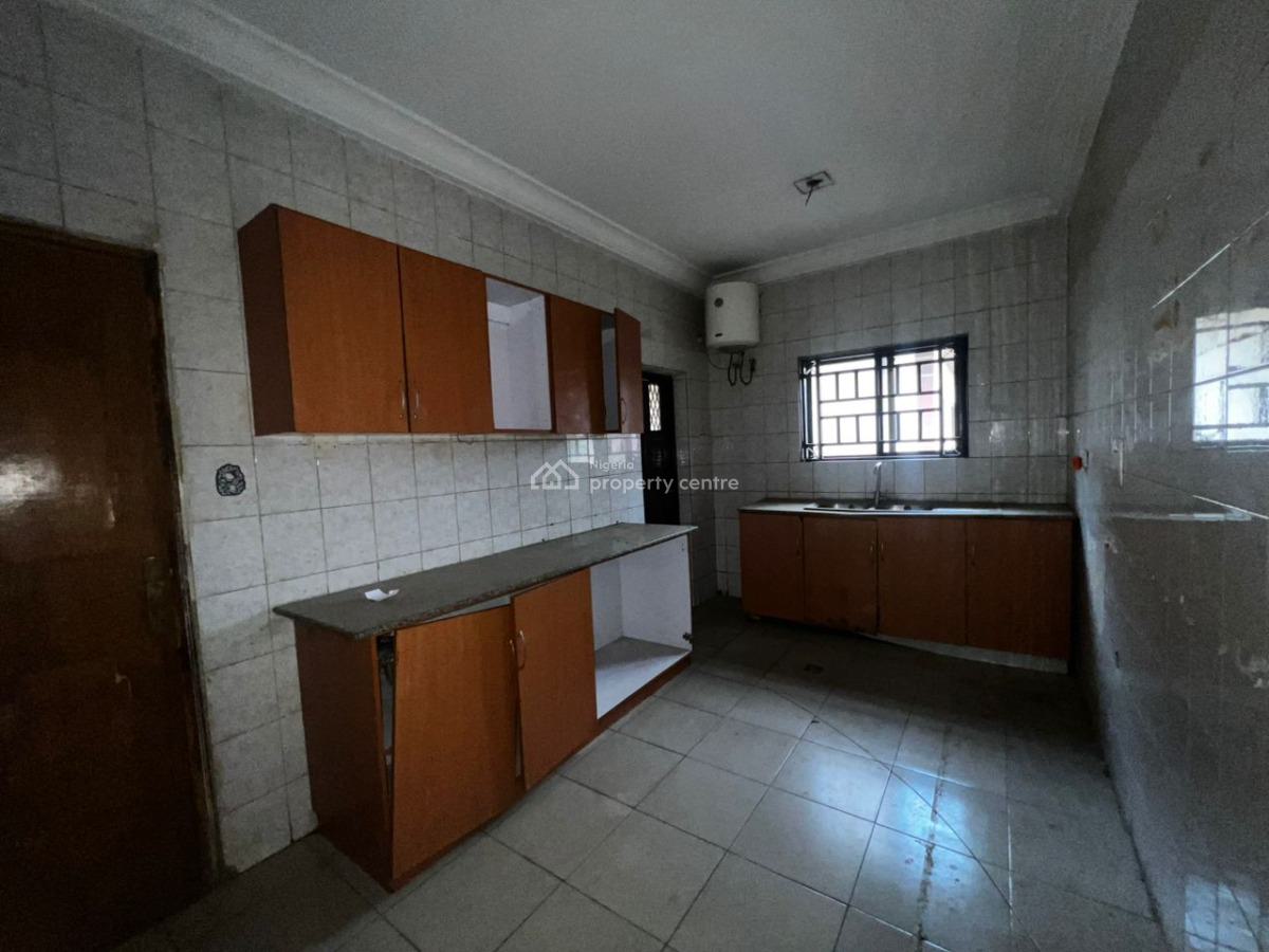 4 Units of 3 Bedrooms Flat with 1 Room Detached Bq for Each Unit., Utako, Abuja, Flat / Apartment for Sale