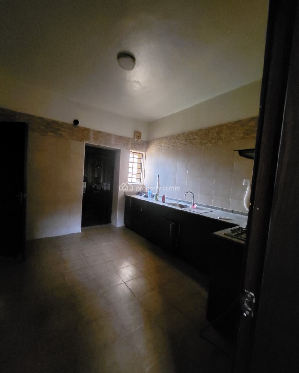 Luxurious Massive 4 Bedroom Terrace Duplex with Bq, By Old Secretariat, Garki, Abuja, Flat / Apartment for Rent