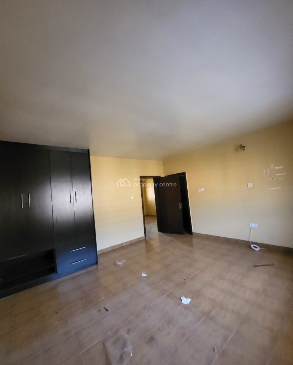 Luxurious Massive 4 Bedroom Terrace Duplex with Bq, By Old Secretariat, Garki, Abuja, Flat / Apartment for Rent