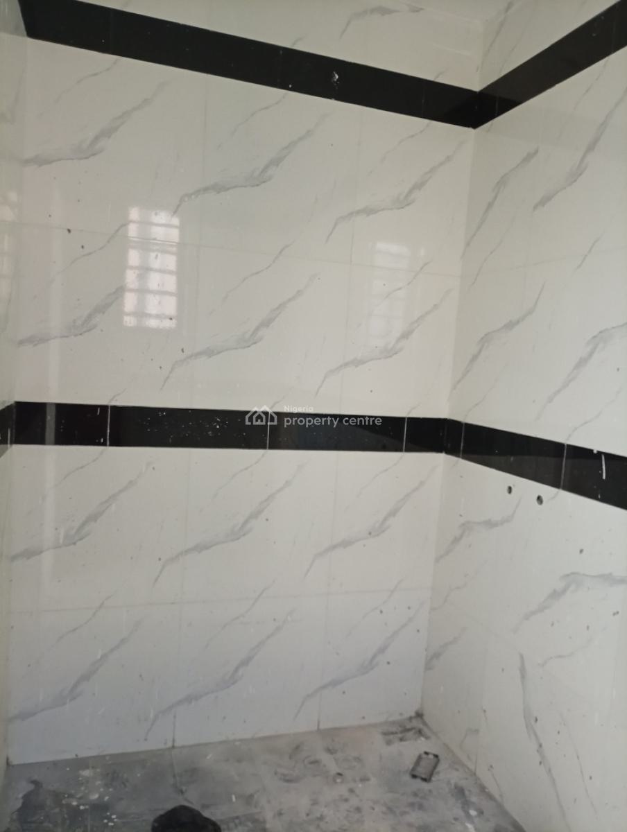 2 Bedroom Apartment, Lekki Phase 1, Lekki, Lagos, Flat / Apartment for Sale