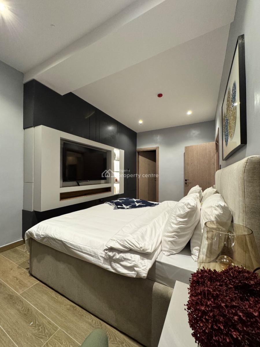 Luxury 2 Bedroom Flat, Off Admiralty, Lekki Phase 1, Lekki, Lagos, Flat / Apartment Short Let