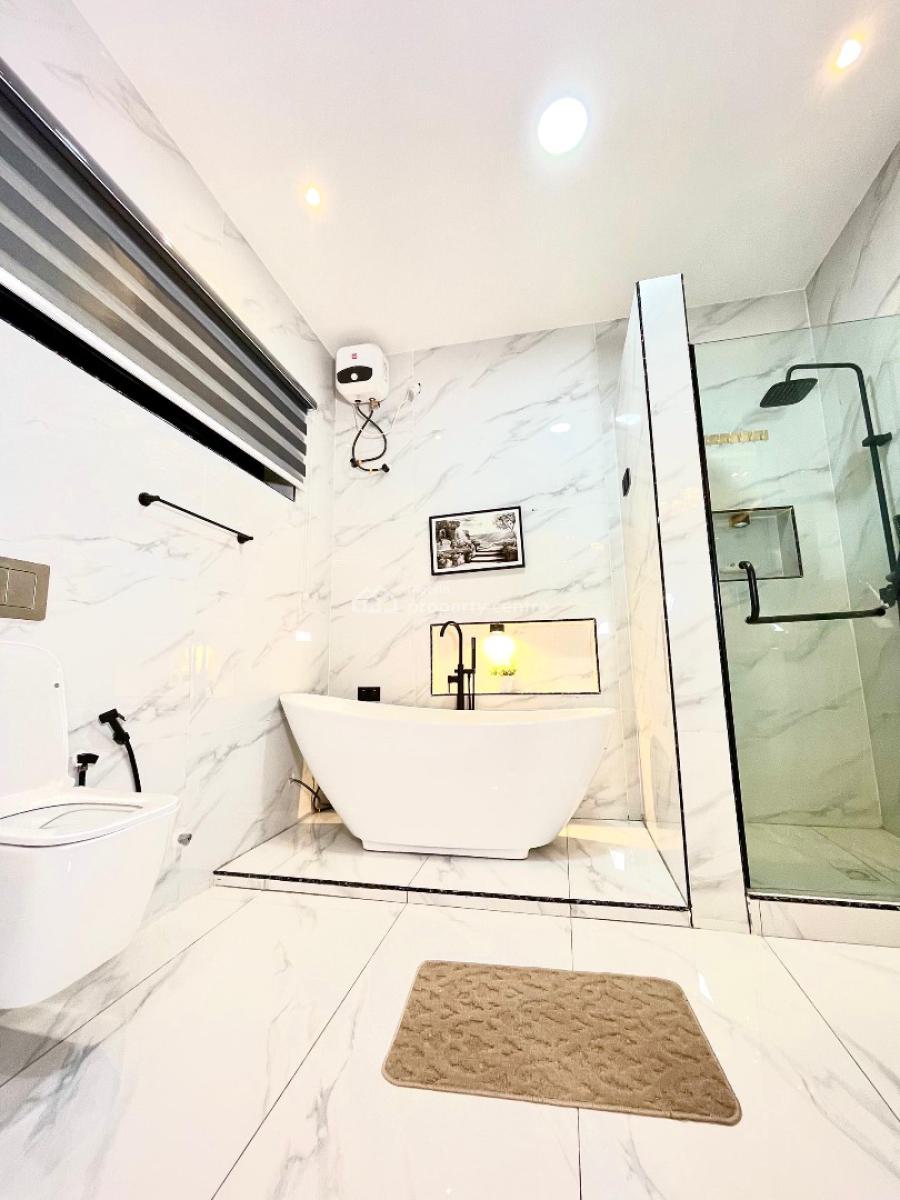 5 Bedroom Duplex with Pool,family Lounge,table Tennis & Snooker, Lekki, Lagos, Flat / Apartment Short Let