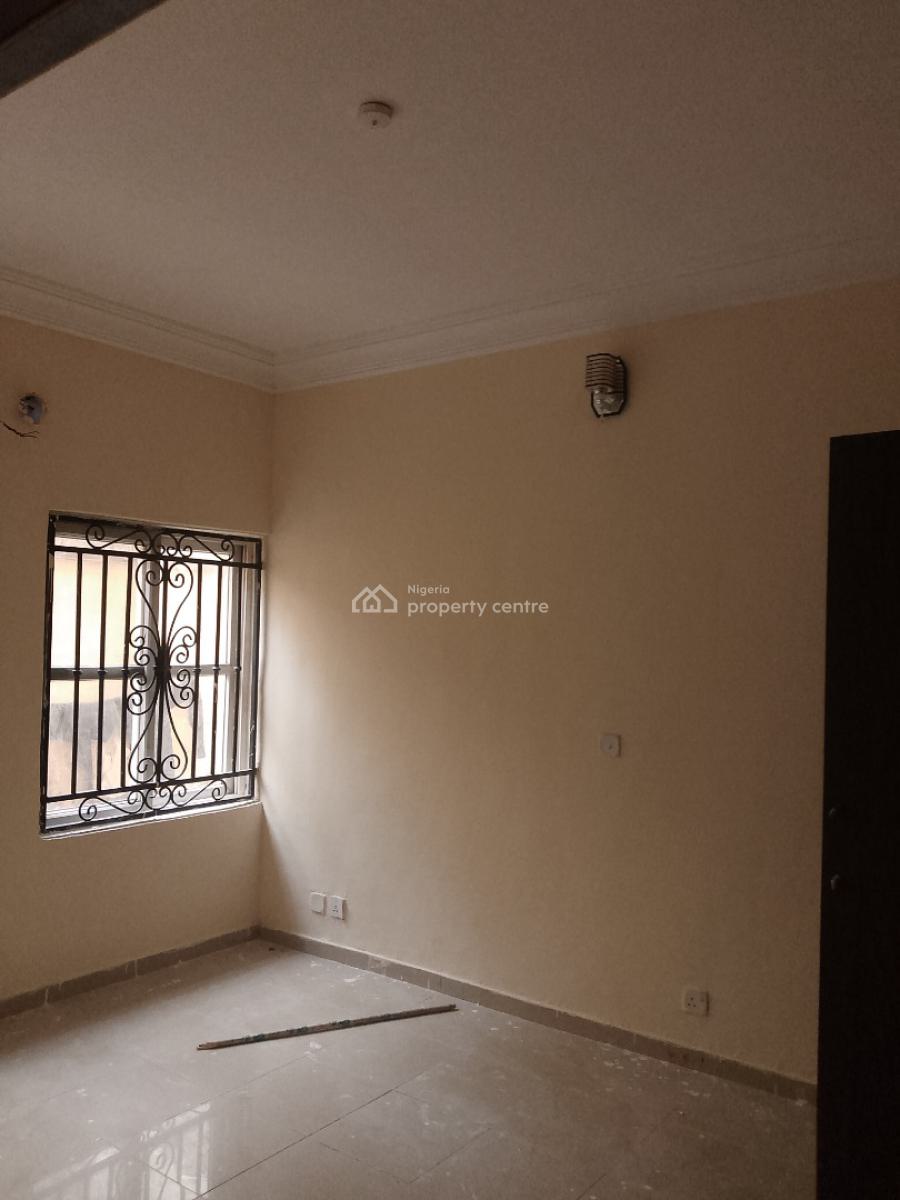Very Spacious 3 Bedroom Flats Apartments, Off Mobile Road, Ilaje, Ajah, Lagos, Flat / Apartment for Rent