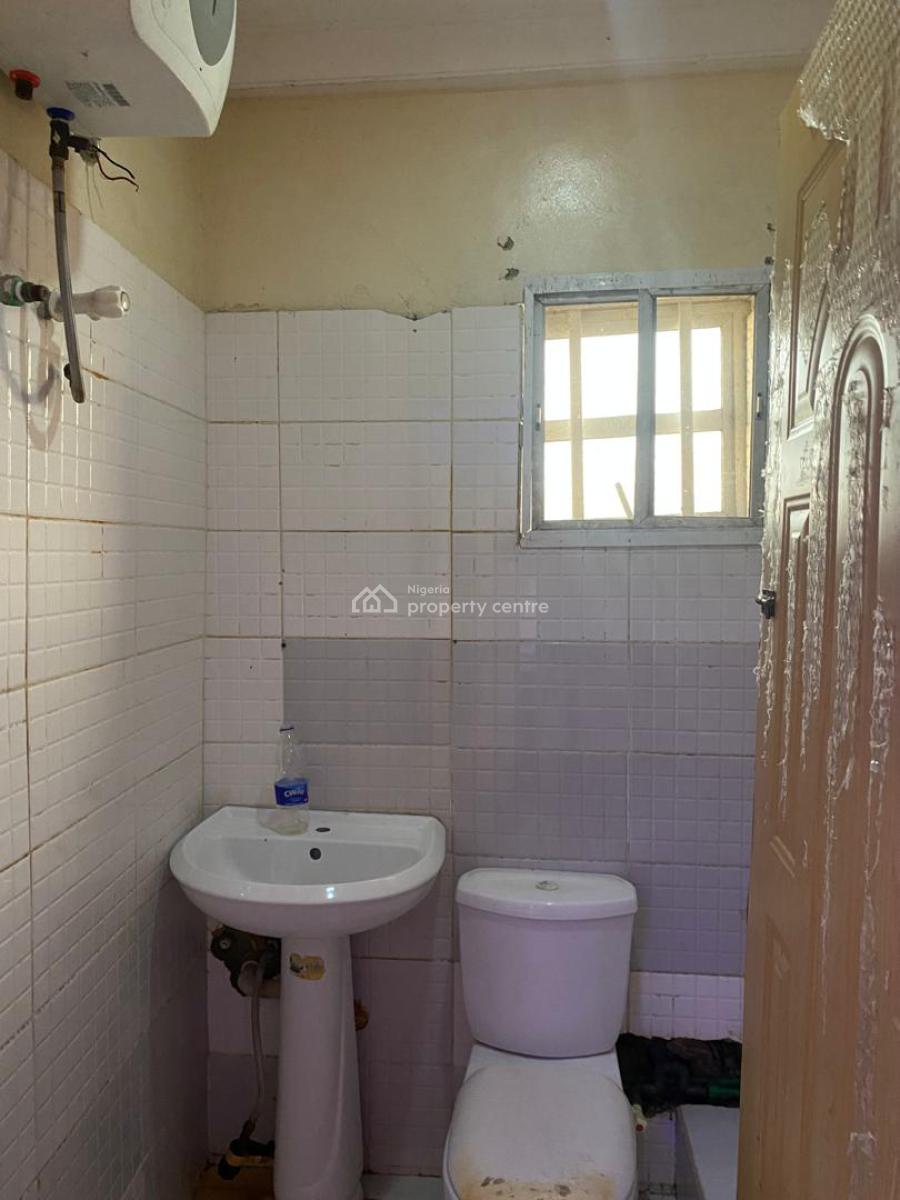 a Lovely Spacious 3bedroom Flat Upstairs Apartment, in a Well Interlo, Westwood Estate, Badore, Ajah, Lagos, House for Rent
