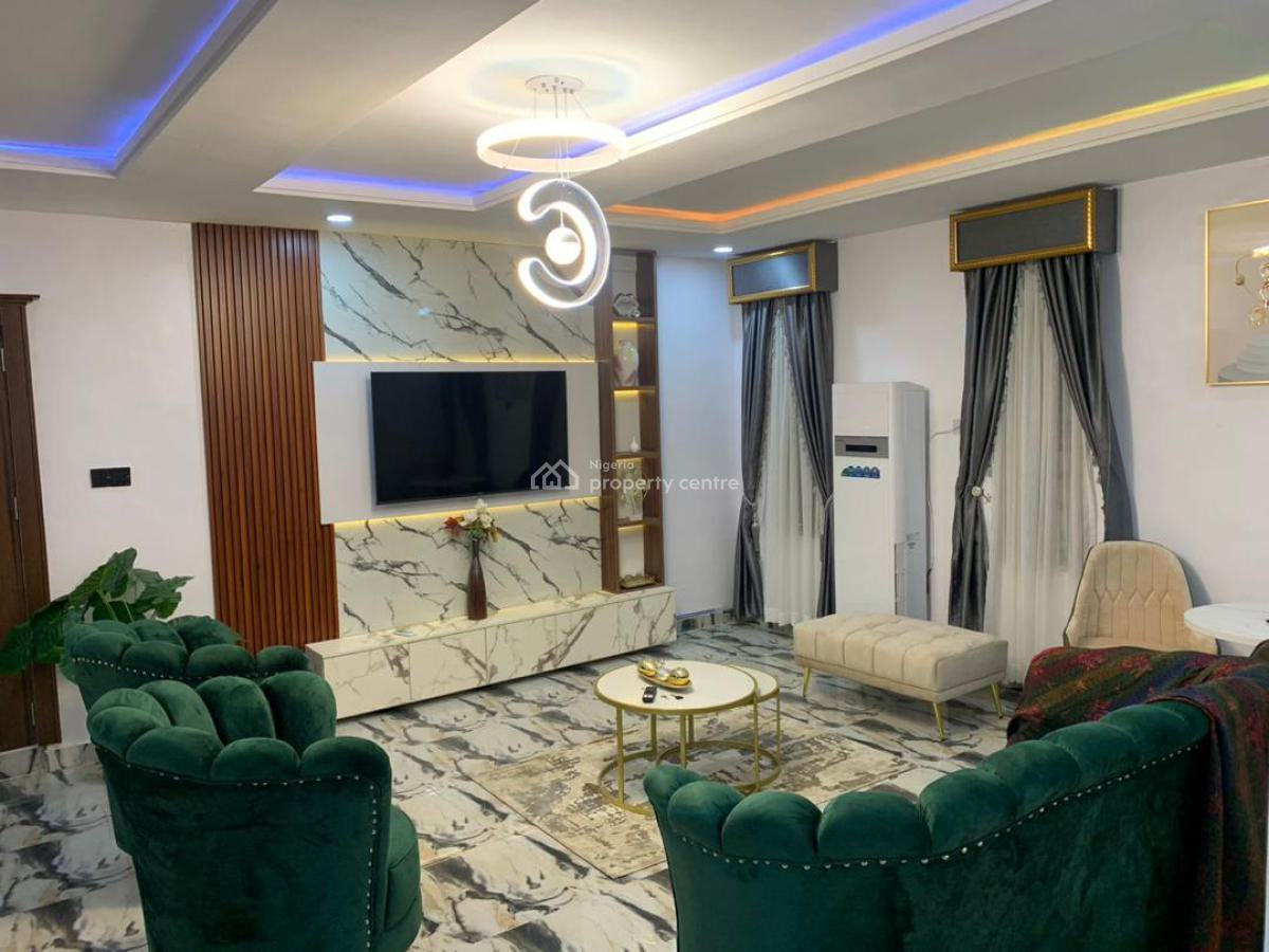 3- Bedroom Apartment, Magodo, Lagos, Flat / Apartment Short Let