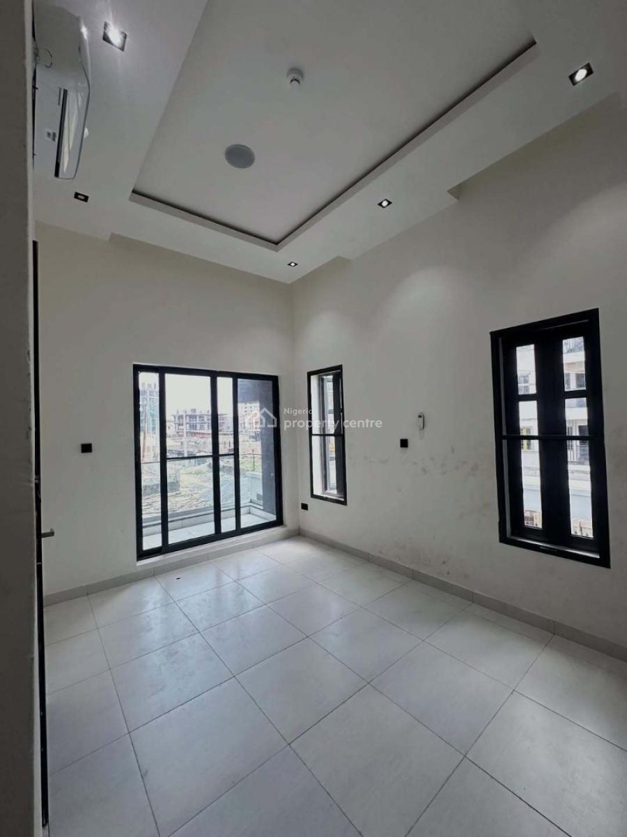 Fully Serviced 2-bedroom Flat with Bq, Gym & Elevator, Lekki Phase 1, Lekki, Lagos, Flat / Apartment for Rent