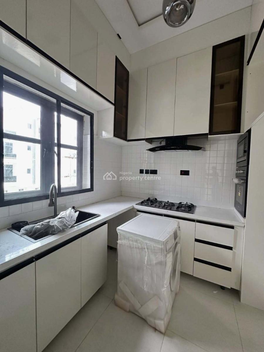 Fully Serviced 2-bedroom Flat with Bq, Gym & Elevator, Lekki Phase 1, Lekki, Lagos, Flat / Apartment for Rent