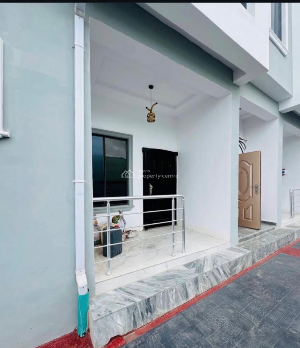 Nicely Built 3 Bedroom Apartment, Surulere, Lagos, Flat / Apartment for Sale