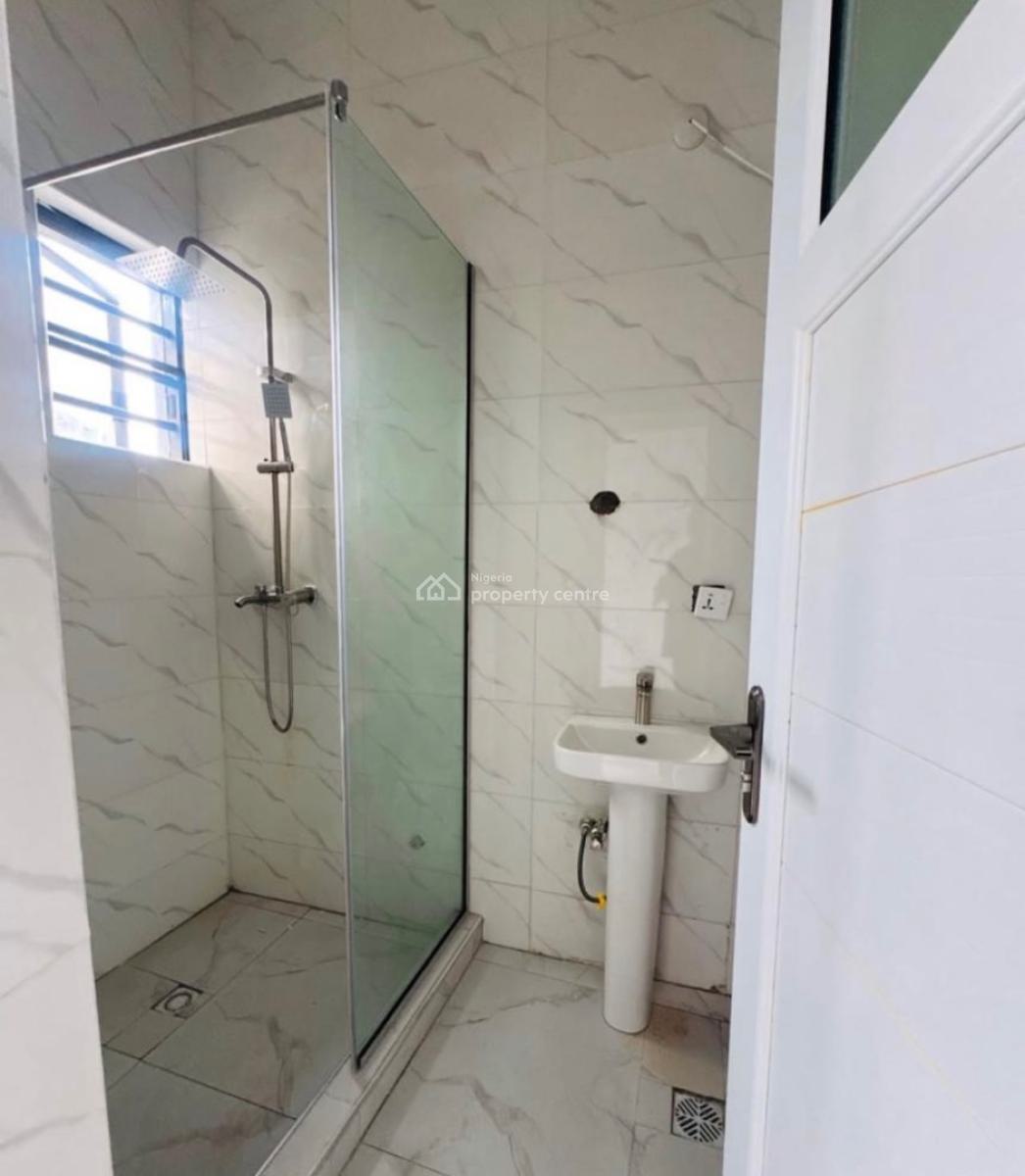 Nicely Built 3 Bedroom Apartment, Surulere, Lagos, Flat / Apartment for Sale