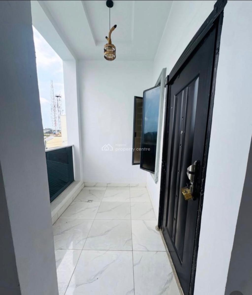 Nicely Built 3 Bedroom Apartment, Surulere, Lagos, Flat / Apartment for Sale