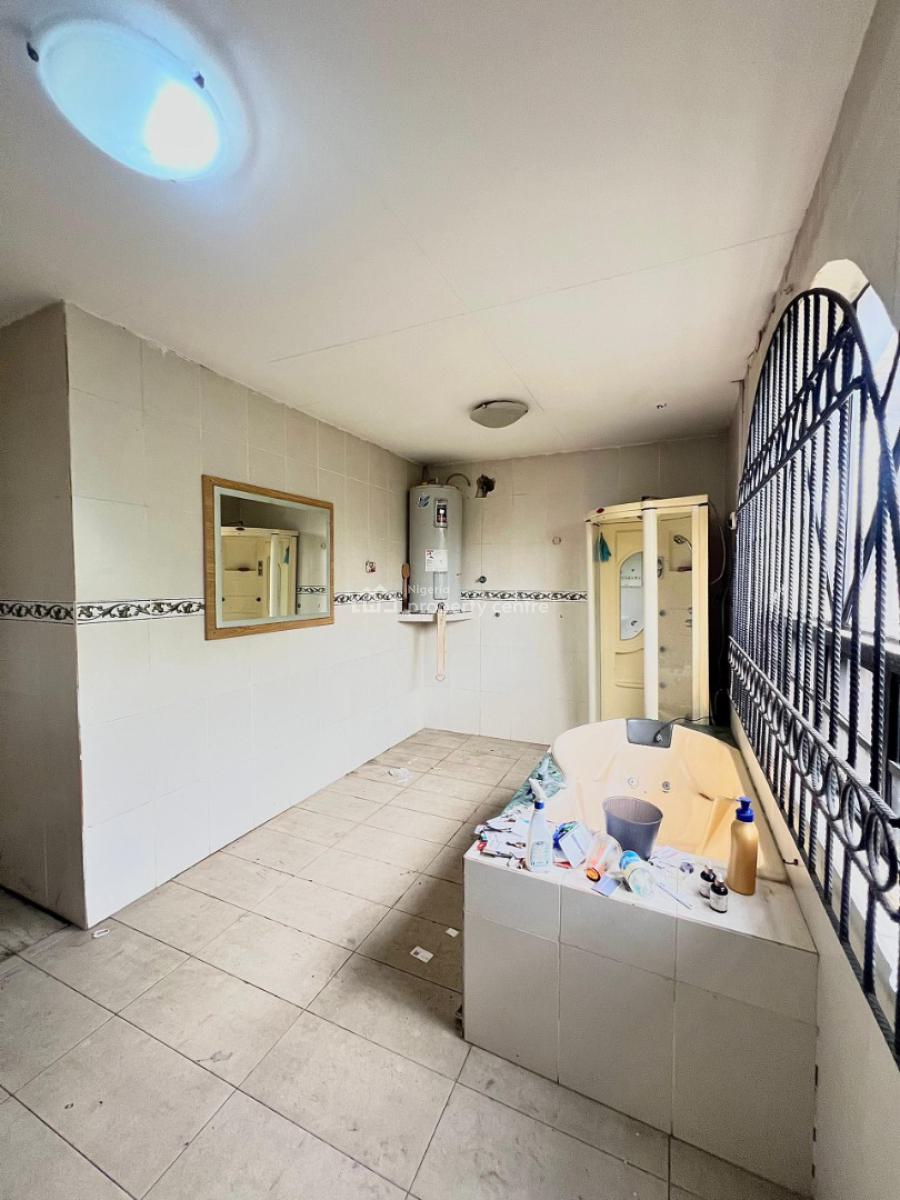Spacious 5 Bedroom Fully Detached House with 2 Rooms Bq., Lekki Phase 1, Lekki, Lagos, Detached Duplex for Rent