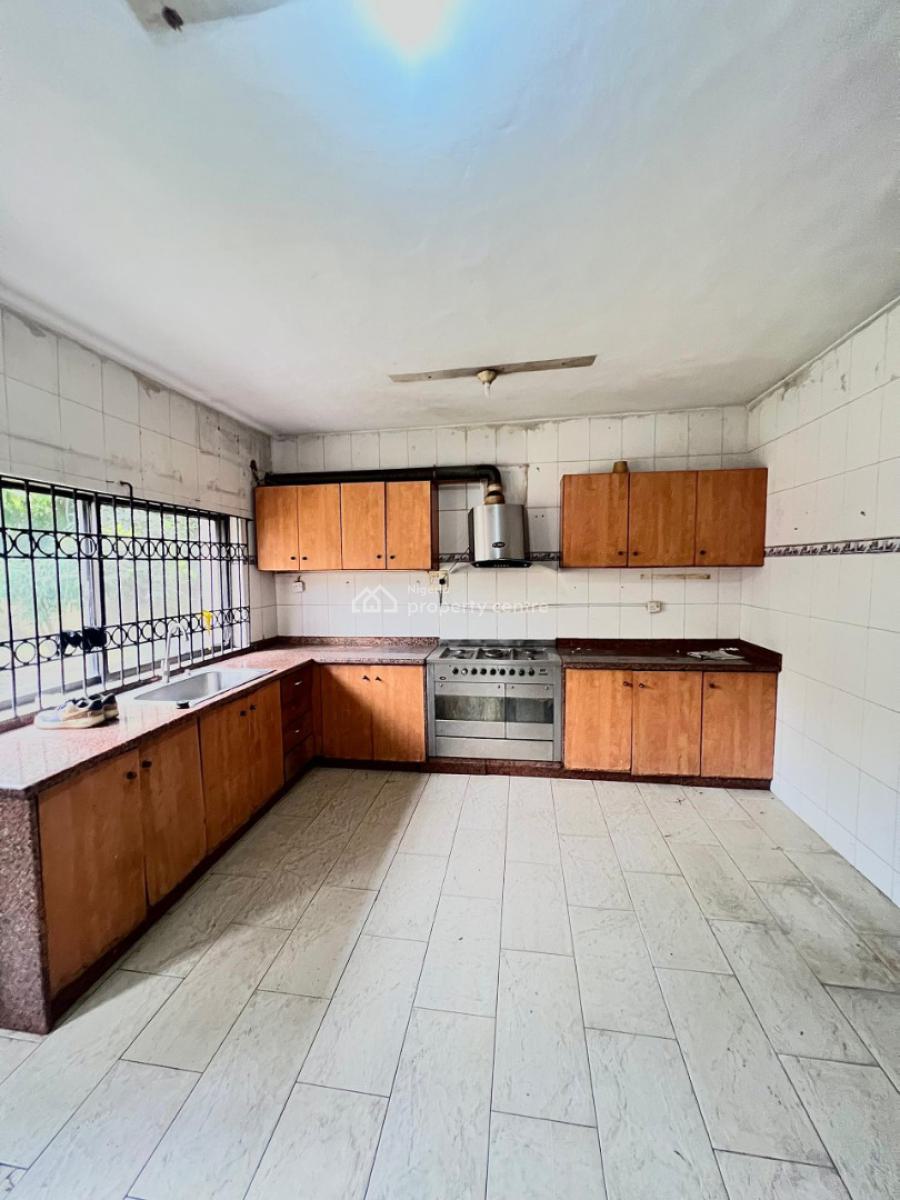 Spacious 5 Bedroom Fully Detached House with 2 Rooms Bq., Lekki Phase 1, Lekki, Lagos, Detached Duplex for Rent