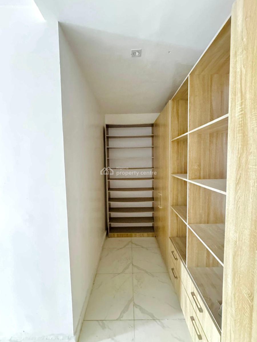Newly Built and Spacious 5 Bedroom Self-compound Semi-detached Duplex, Lekki Phase 1, Lekki, Lagos, Semi-detached Duplex for Sale
