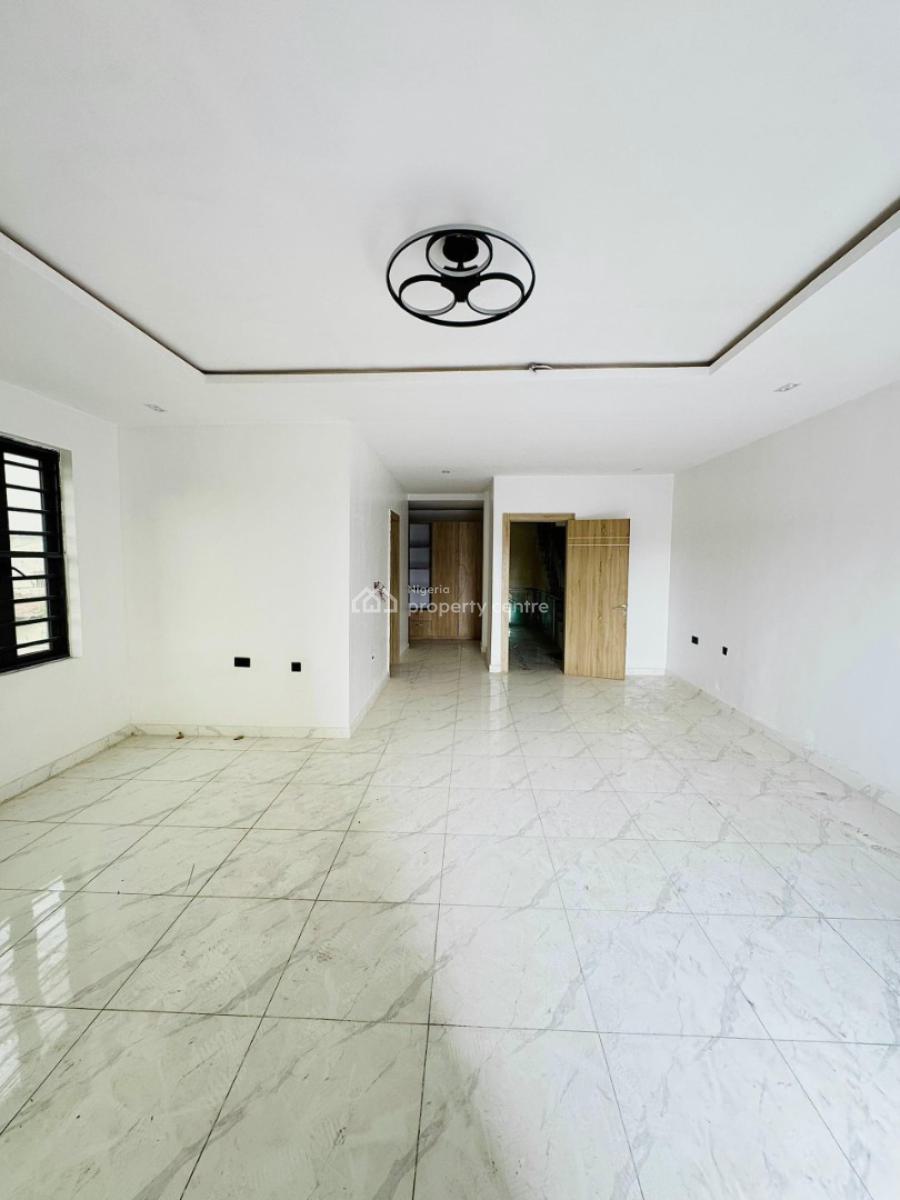 Newly Built and Spacious 5 Bedroom Self-compound Semi-detached Duplex, Lekki Phase 1, Lekki, Lagos, Semi-detached Duplex for Sale